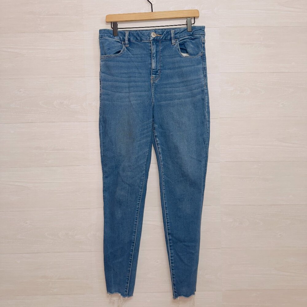 American Eagle Outfitters High Rise Blue Jeans